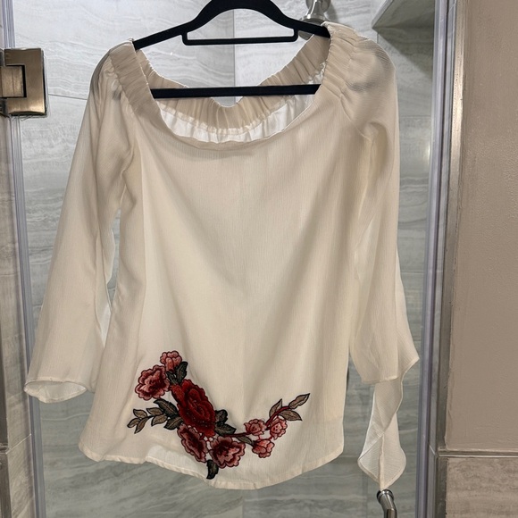 Floral Embroidered Off-Shoulder White Top - Picture 3 of 4